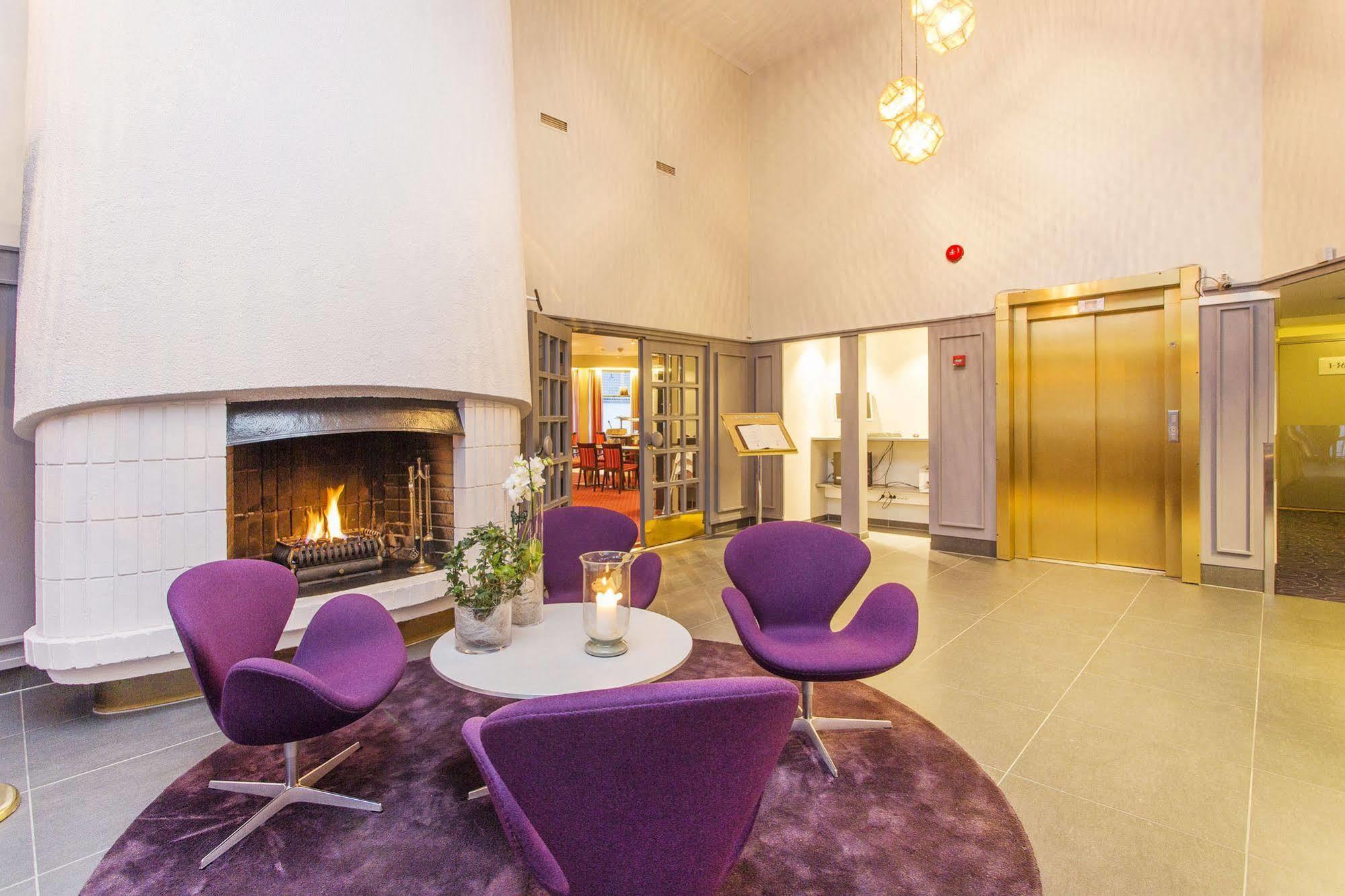 Hotell Vic พอร์ชกรุนน์ ภายนอก รูปภาพ