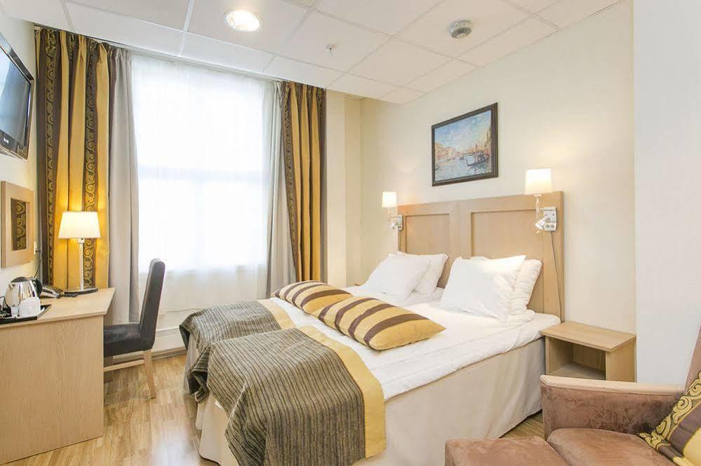 Hotell Vic พอร์ชกรุนน์ ภายนอก รูปภาพ