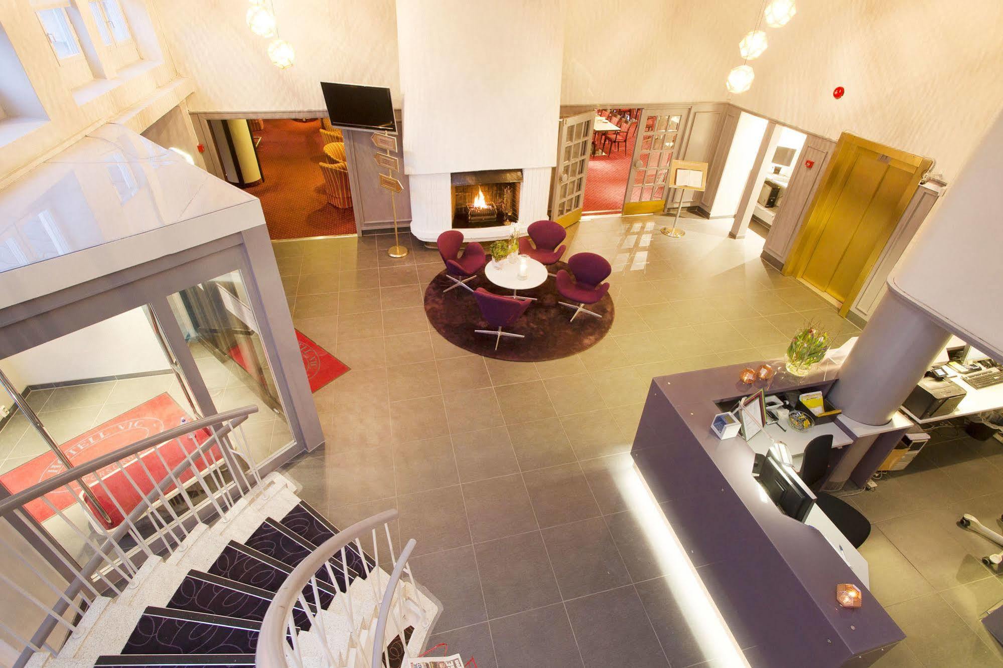 Hotell Vic พอร์ชกรุนน์ ภายนอก รูปภาพ